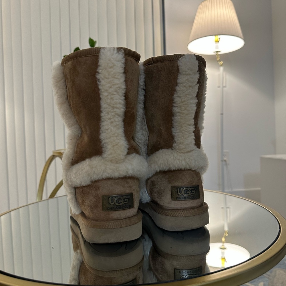 Ugg Australia Carter Brown Chestnut Shearling Boots 1005803 Women's Sz 8 EUR 39 - Picture 2 of 6